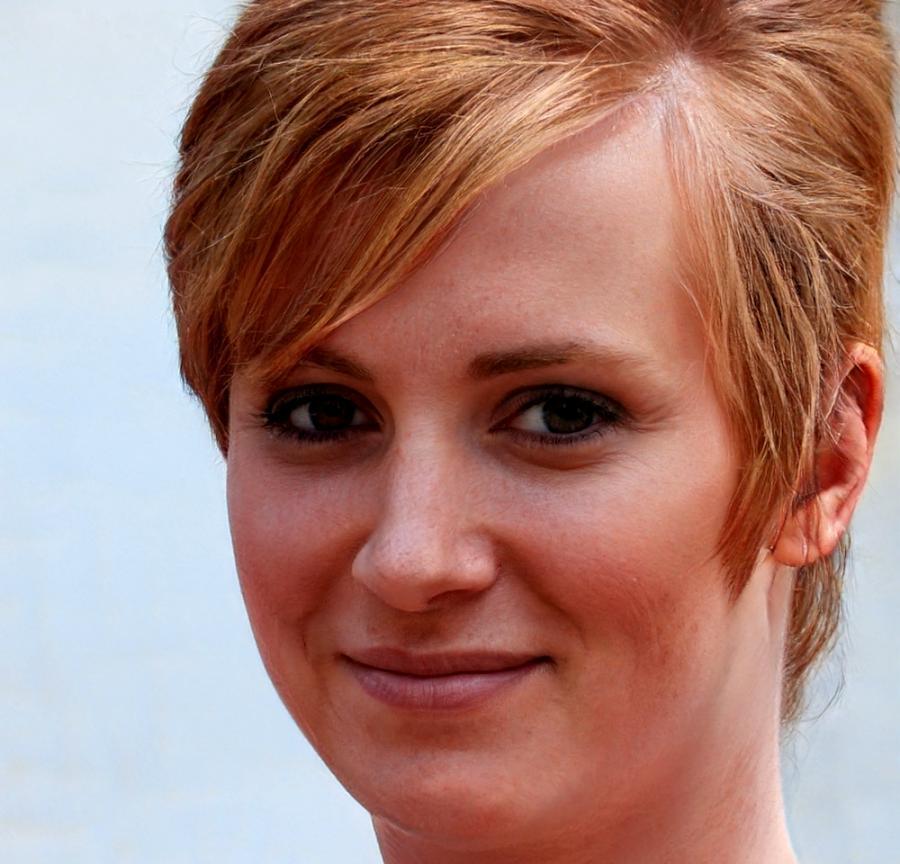 Photo de Sarah Dubois, experte en trading